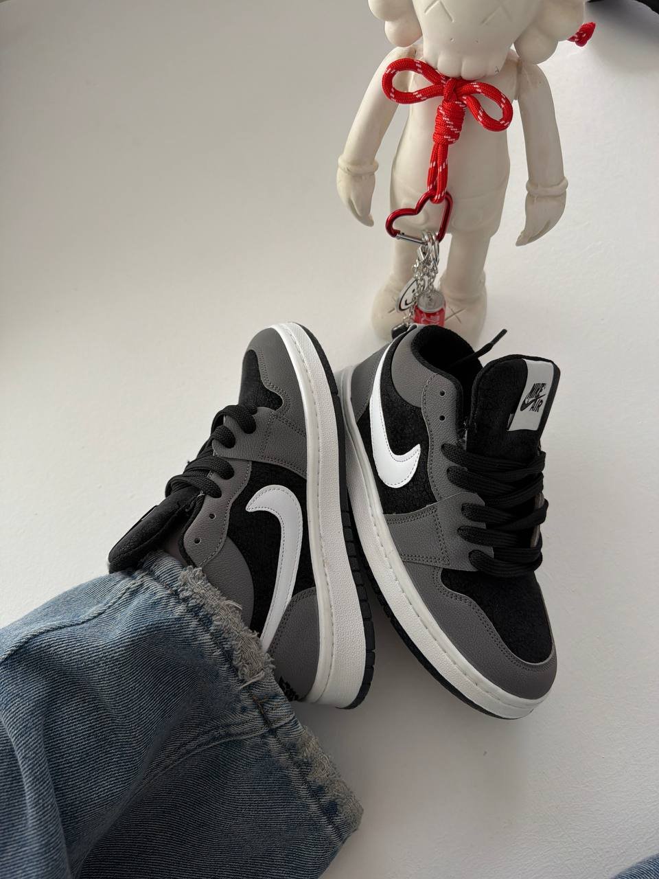 کتانی جردن دودی مشکی SMOKY JORD کد : 50458