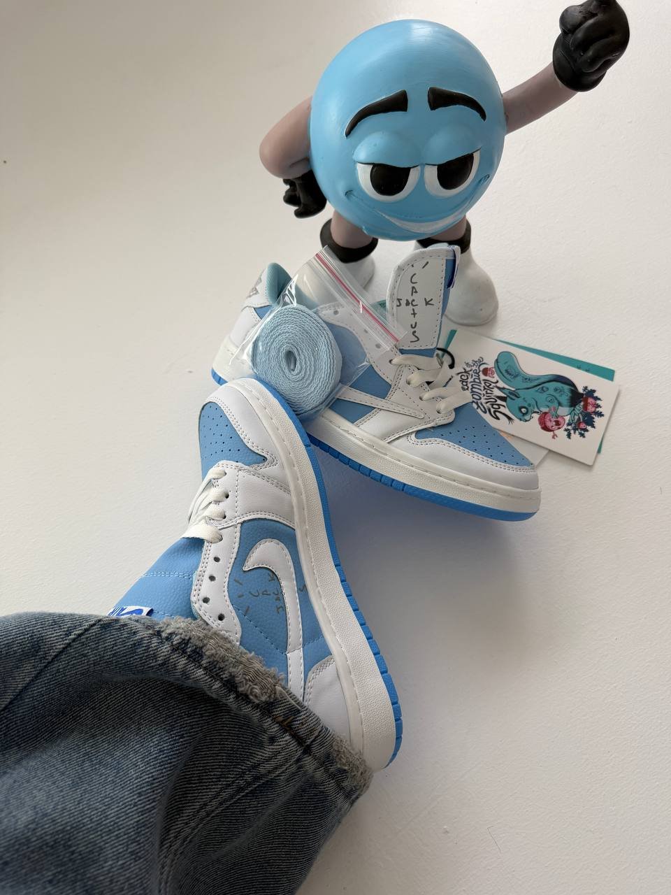 کتانی جردن سفید آبی پاستیلی Cloud sky کد : 50459