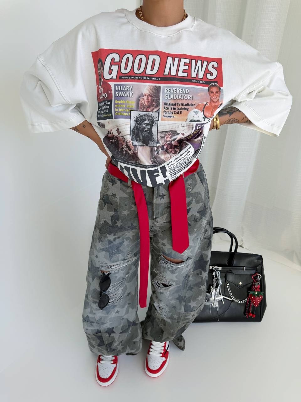 تی شرت سفید باکسی VINTAGE NEWS کد : 103886