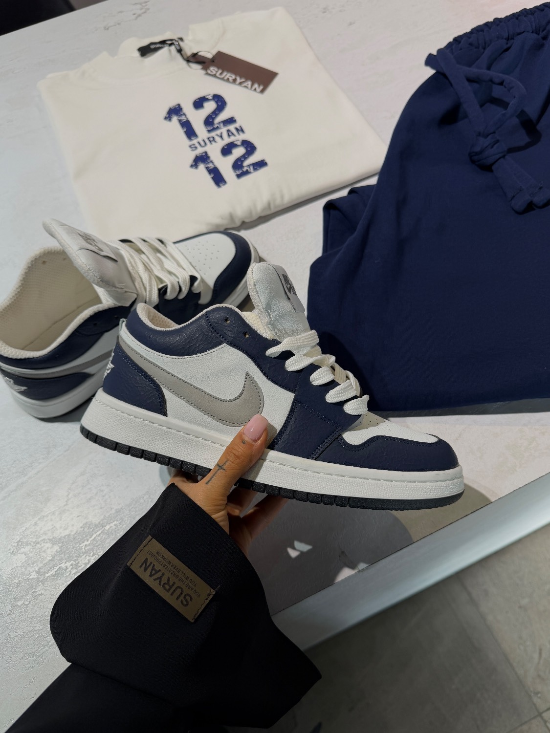 کتانی جردن سفید سرمه ای NAVY BLUE JOR کد : 50475